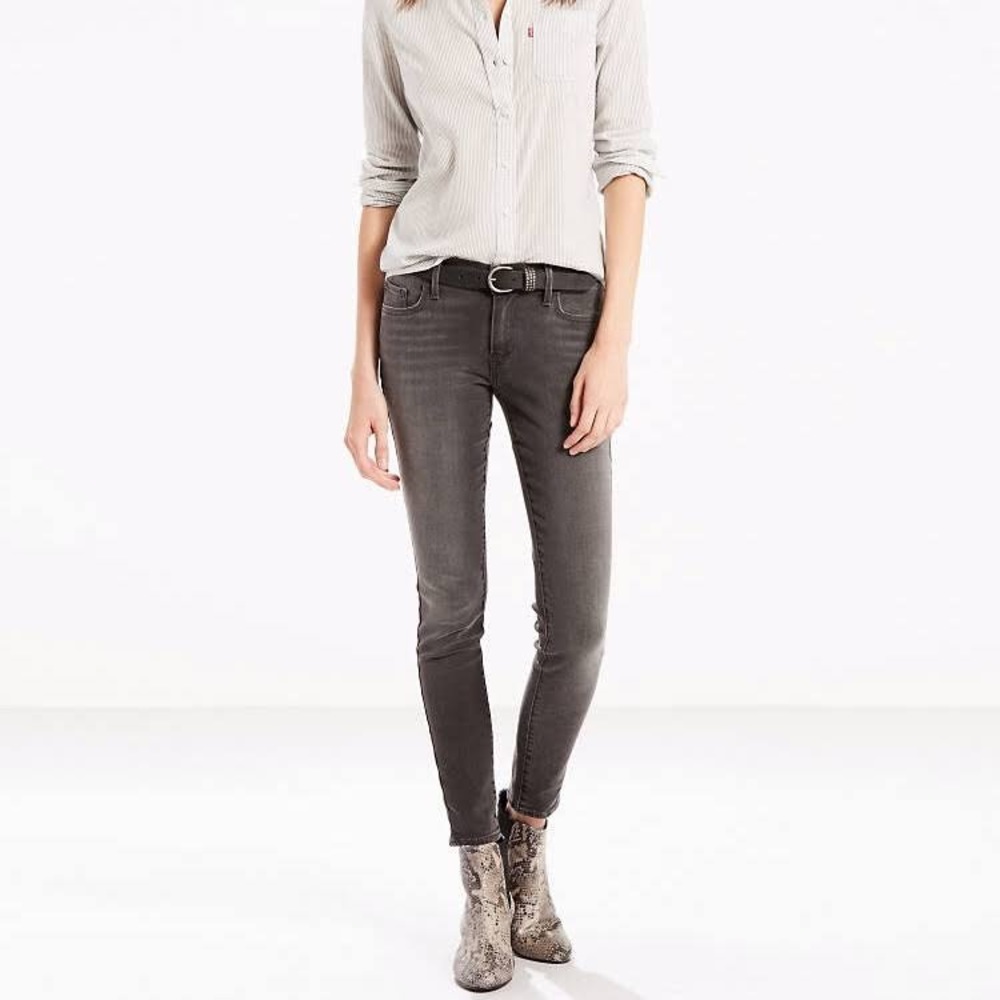 Levi’s 710 Super Skinny jeans NWT